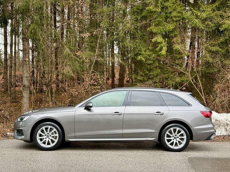 Gebraucht Audi A4 Ambiente 204 PS (150 kW) 2021 Grau Kombi