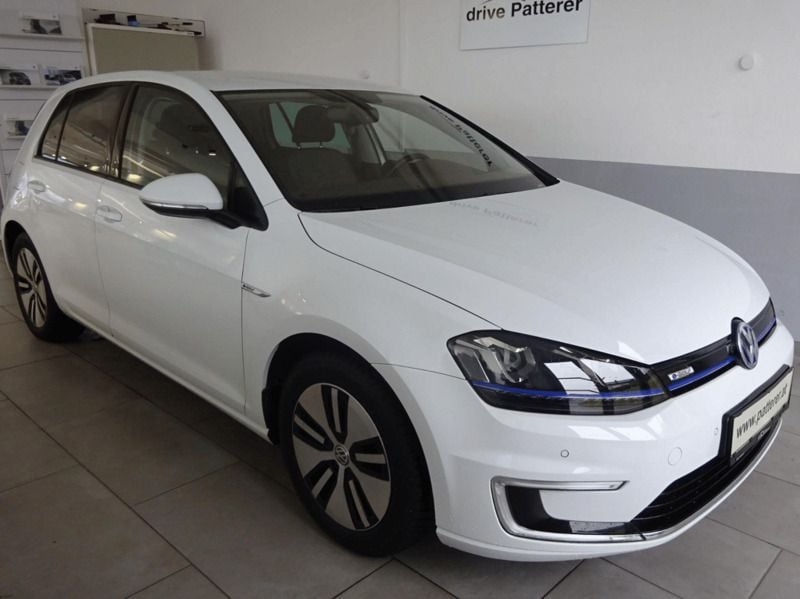 Weiss normal Gebraucht 2018 VW e-Golf Kleinwagen | € 13.900 (Fairer Preis) - Bild 1/3