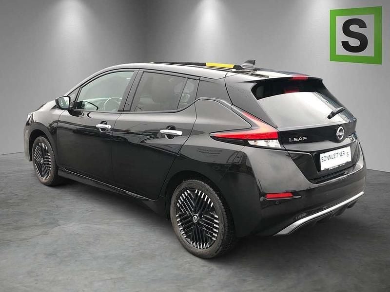 Gebraucht Nissan Leaf N-Connecta 160 kW (218 PS) 2023 Schwarz Kleinwagen