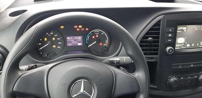 Gebraucht Mercedes Vito 69 kW (95 PS) 2020 Weiß Van