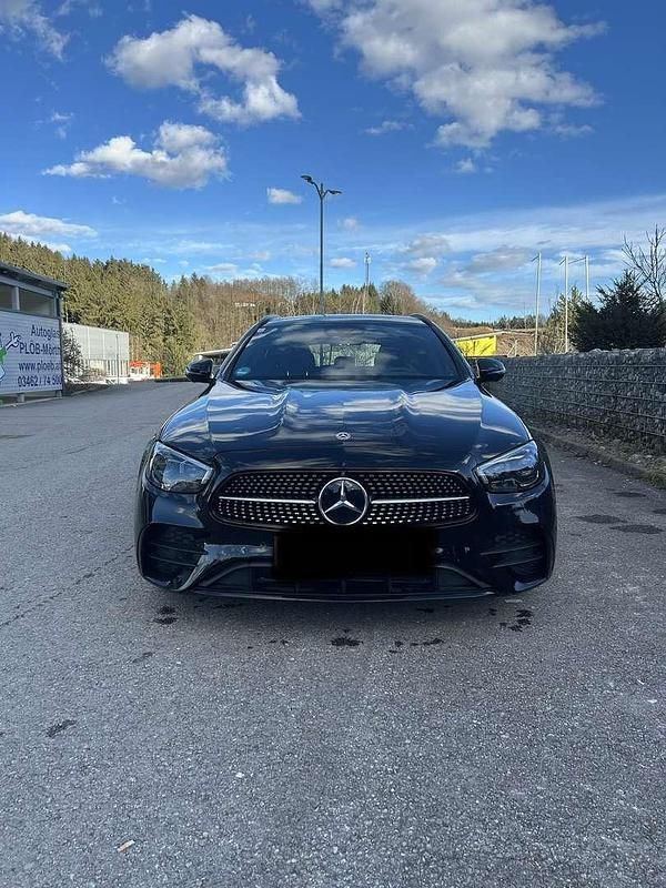 Gebraucht Mercedes E220 194 PS (142 kW) 2021 Kombi