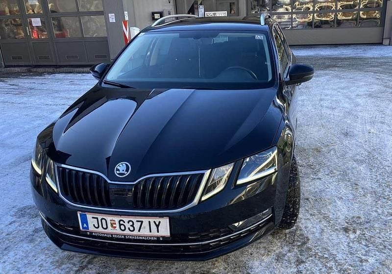 Gebraucht 2019 Skoda Octavia Style Kombi | € 18.900 (Teuer) - Bild 1/4