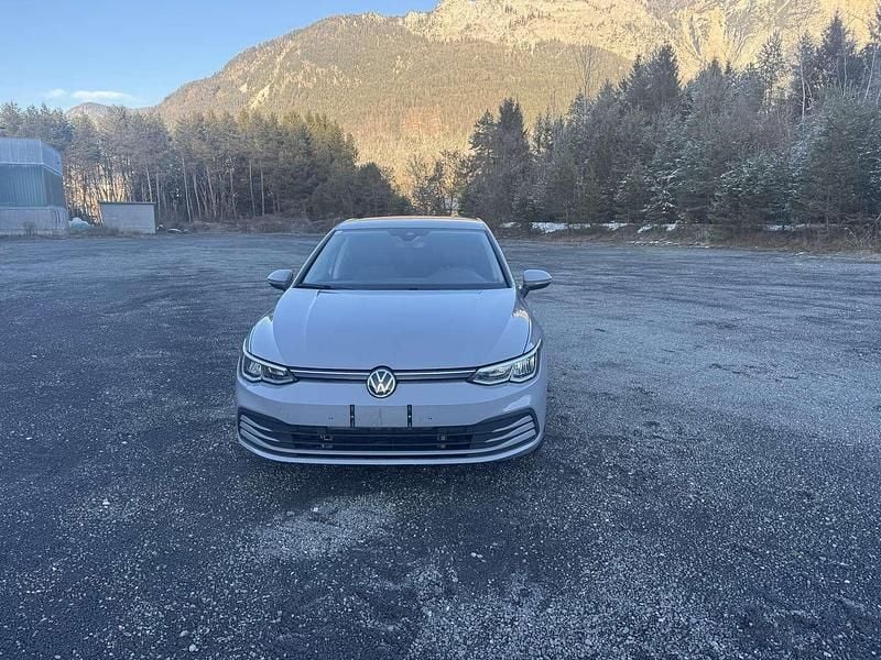 Gebraucht VW Golf VII Life 150 PS (110 kW) 2020 Grau Limousine