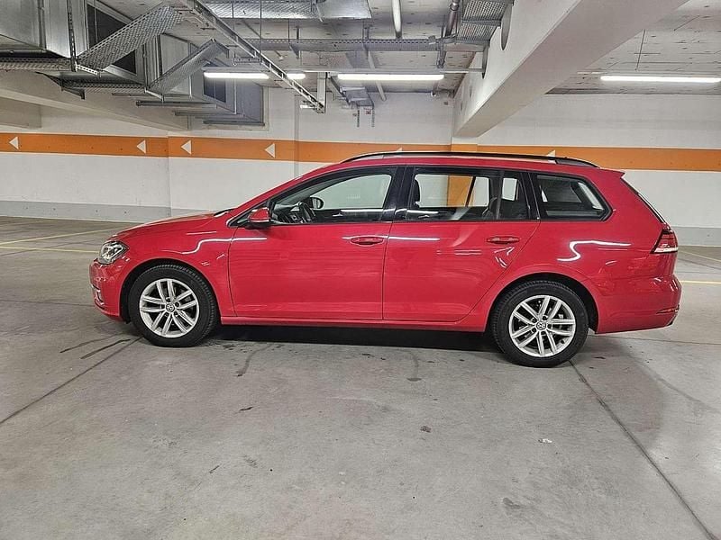Gebraucht VW Golf VII Highline 116 PS (85 kW) 2017 Rot Limousine
