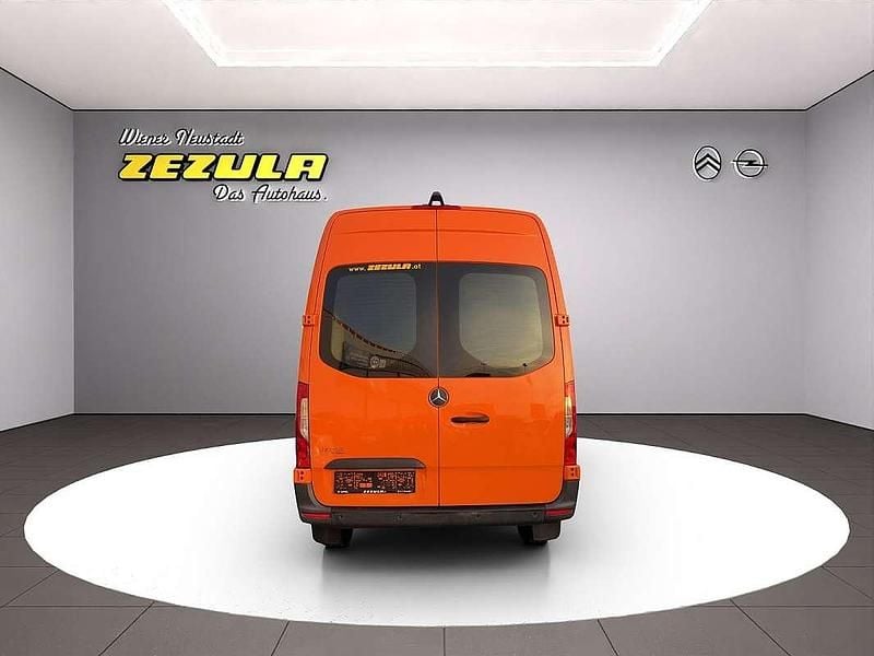 Gebraucht Mercedes Sprinter 143 PS (105 kW) 2019 Orange Van