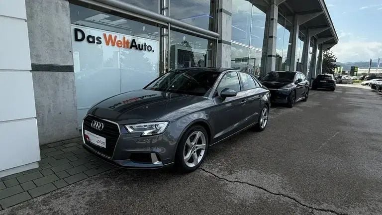 Gebraucht Audi A3 116 PS (85 kW) 2019 Mittelgrau  metallicperleffekt Limousine