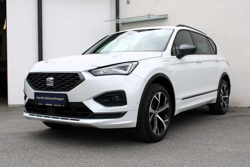 Weiss metallicperleffekt Gebraucht 2023 Seat Tarraco FR SUV | € 39.980 (Etwas zu teuer) - Bild 1/4