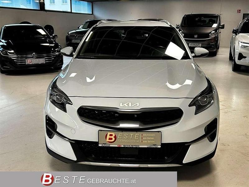 Gebraucht Kia XCeed Vision 105 PS (77 kW) 2022 Weiss SUV