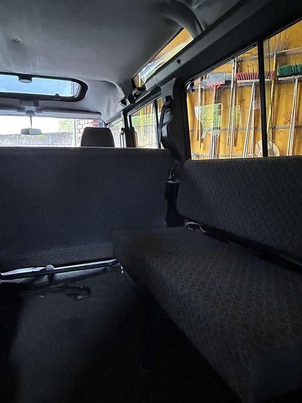 Gebraucht Land Rover Defender 122 PS (89 kW) 2000 Grün SUV