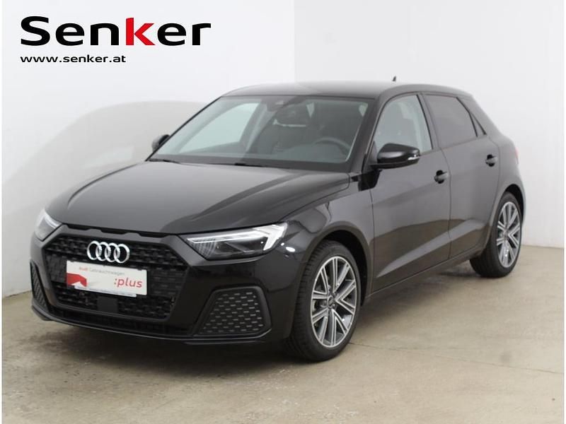 Schwarz metallicperleffektno Neu 2025 Audi A1 Sportback Kleinwagen | € 26.790 (Fairer Preis) - Bild 1/4