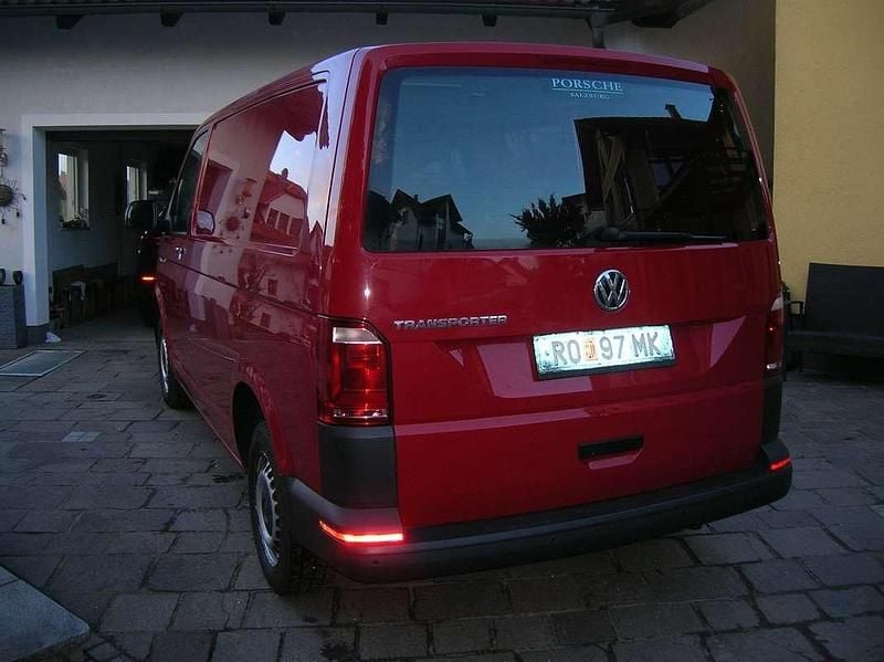 Gebraucht VW T6 88 PS (64 kW) 2018 Rot Van