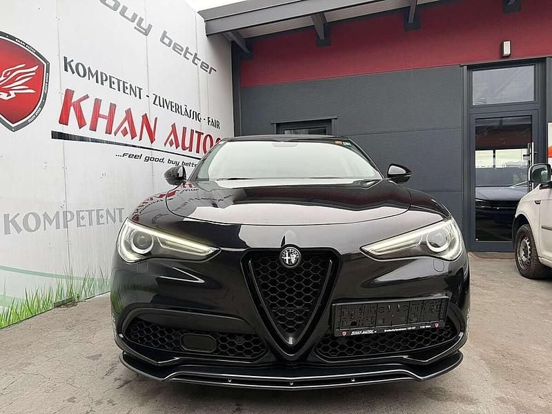 Gebraucht Alfa Romeo Stelvio Super 160 PS (117 kW) 2019 Schwarz SUV