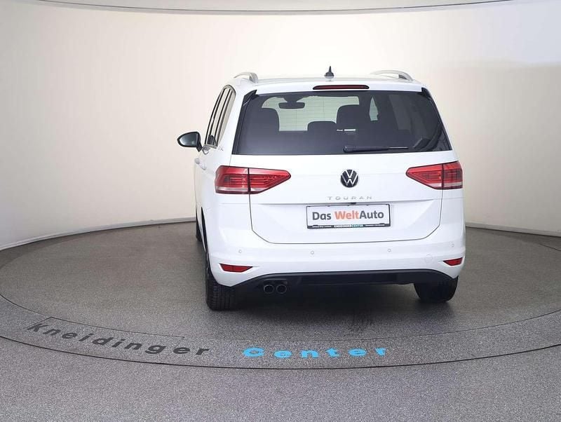 Gebraucht VW Touran Comfortline 150 PS (110 kW) 2025 Weiss  normal Van / Kleinbus