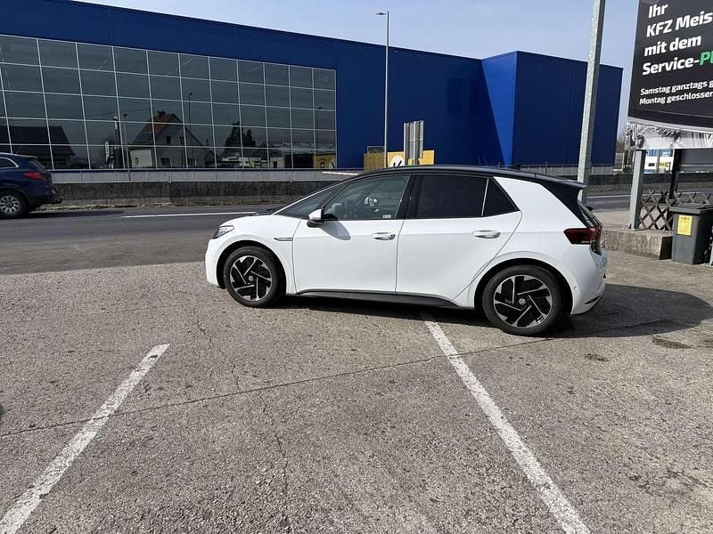 Gebraucht VW ID.4 Pro Performance 150 kW (204 PS) 2023 Weiß SUV