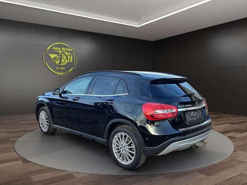 Gebraucht Mercedes GLA200 136 PS (100 kW) 2016 Schwarz SUV