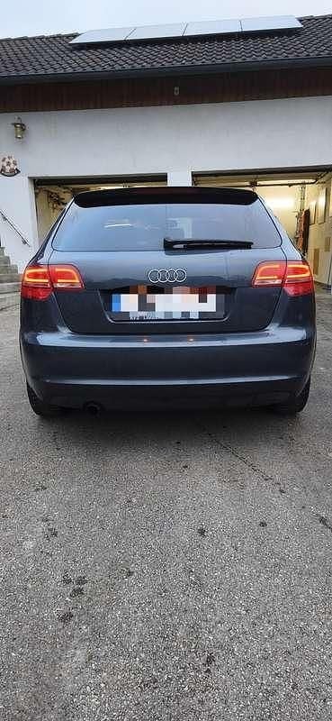 Gebraucht Audi A3 102 PS (75 kW) 2010 Kleinwagen