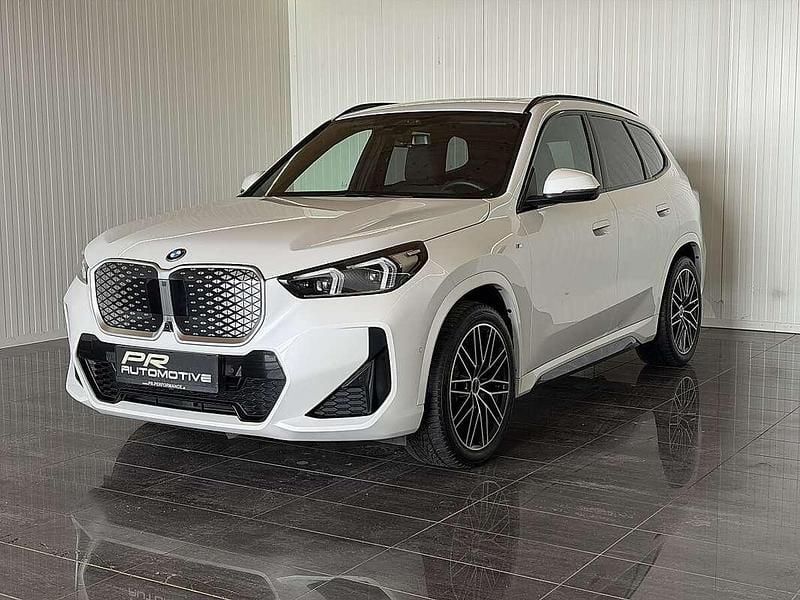 Gebraucht BMW iX1 M Sport 230 kW (313 PS) 2024 Weiß SUV