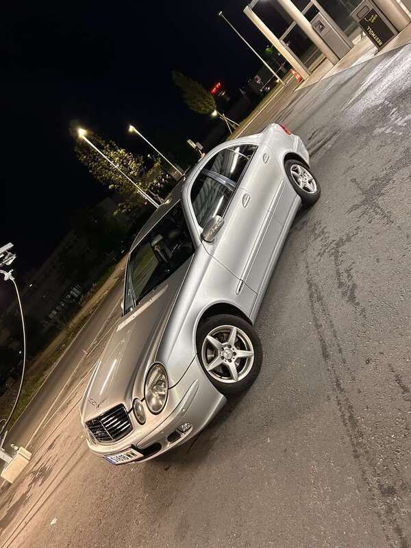 Gebraucht 2004 Mercedes E200 Classic Limousine | € 5.750 (Fairer Preis) - Bild 1/4