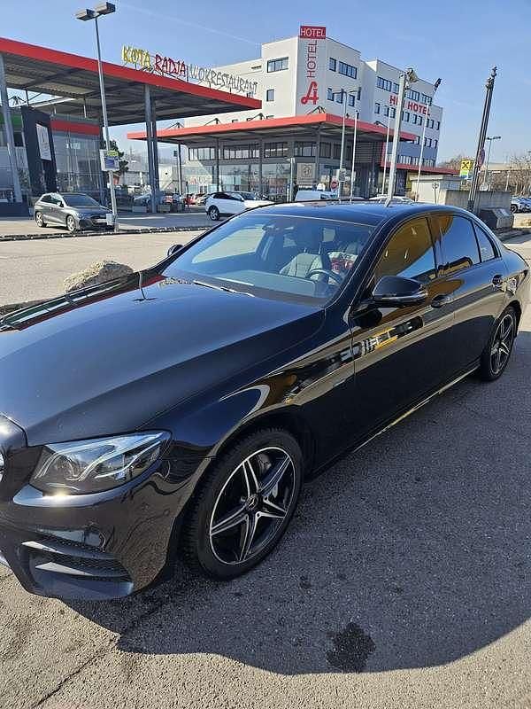 Gebraucht Mercedes E300 Avantgarde 194 PS (142 kW) 2020 Schwarz Limousine