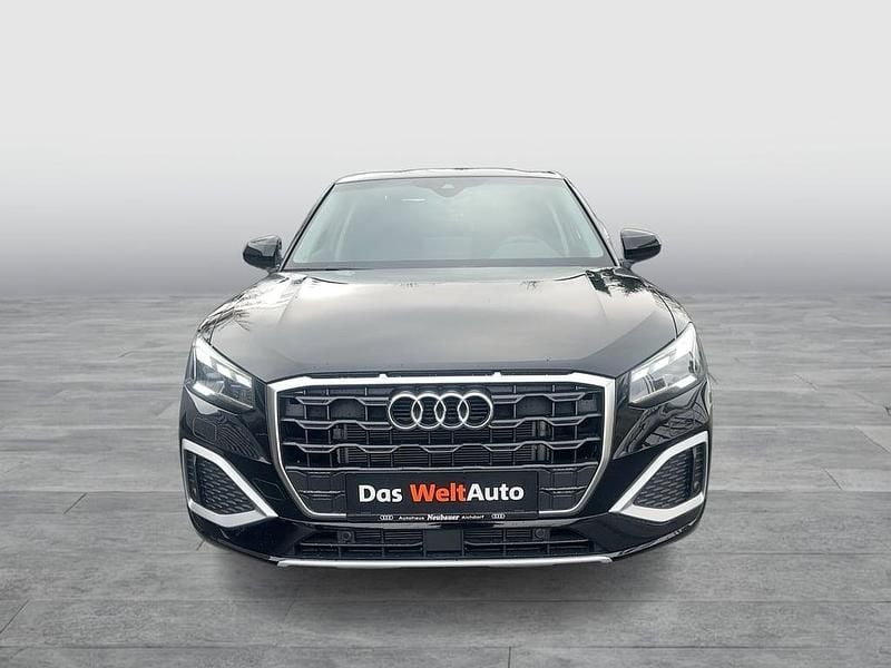 Neu Audi Q2 Admired 115 PS (84 kW) 2026 Schwarz  normal SUV