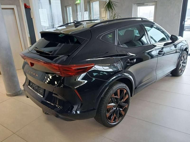 Neu Cupra Formentor 150 PS (110 kW) 2025 Schwarz SUV
