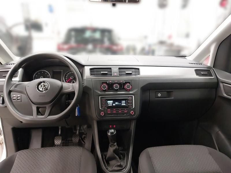 Gebraucht VW Caddy Trendline 102 PS (75 kW) 2018 Weiß Van / Kleinbus