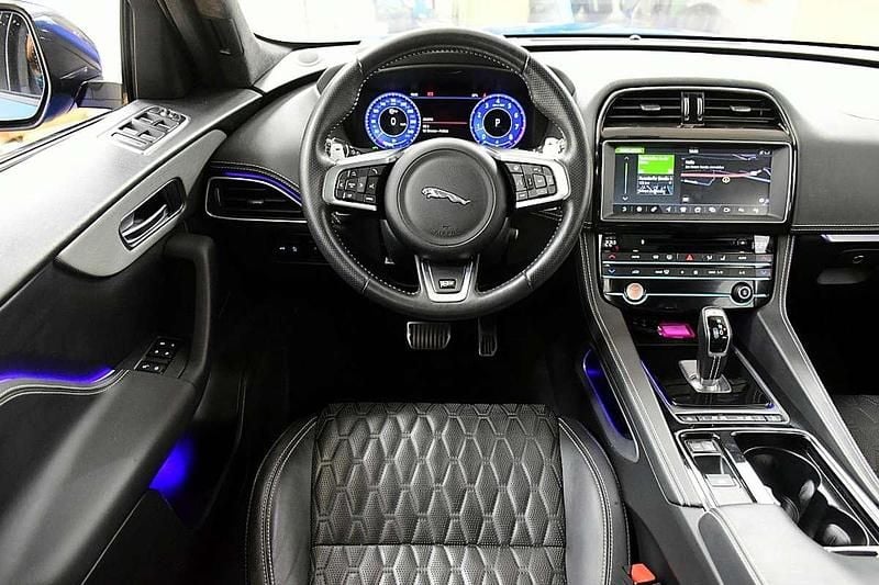 Gebraucht Jaguar F-Pace SVR 551 PS (405 kW) 2019 Blau SUV
