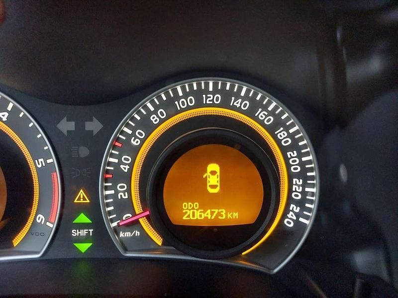 Gebraucht Toyota Auris 90 PS (66 kW) 2011 Silber Kleinwagen