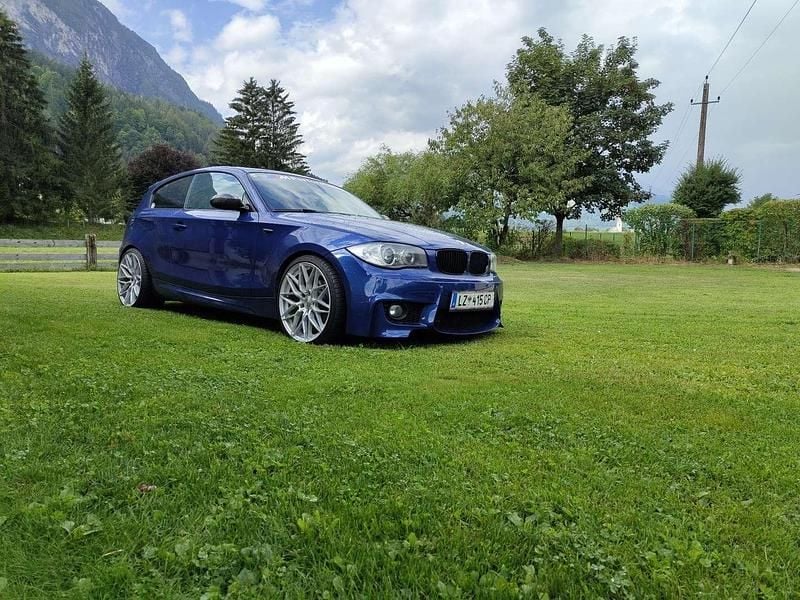 Blau Gebraucht 2007 BMW 120 Coupé M Sport Coupé | € 6.999 (Fairer Preis) - Bild 1/4