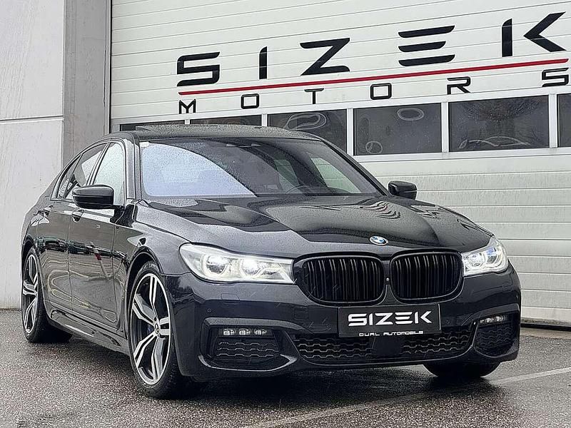 Gebraucht BMW 750 M Sport 400 PS (294 kW) 2017 Schwarz Limousine