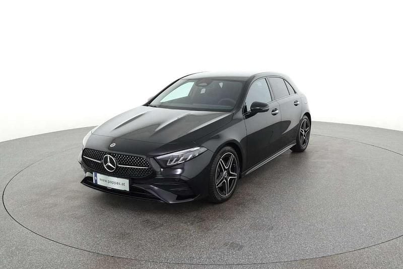 Gebraucht Mercedes A180 116 PS (85 kW) 2025 Nachtschwarz Limousine