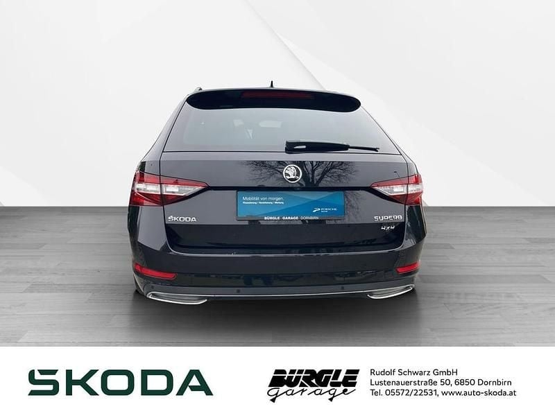 Gebraucht Skoda Superb SportLine 190 PS (139 kW) 2019 Schwarz  metallicperleffektno Kombi