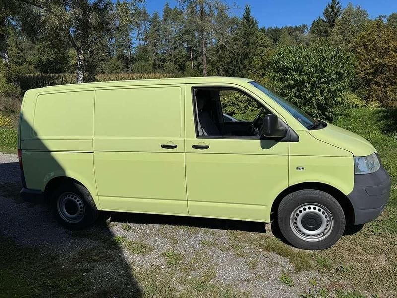 Grün Gebraucht 2007 VW T5 Van | € 11.999 - Bild 1/4