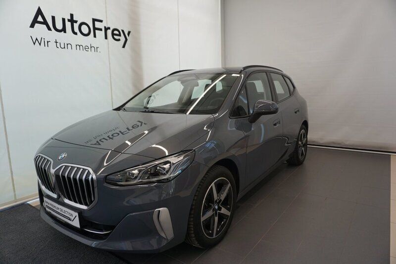 Sparkling kupfergrau Gebraucht 2024 BMW 223 Active Tourer Efficient Dynamics Van / Kleinbus | € 51.450 - Bild 1/1