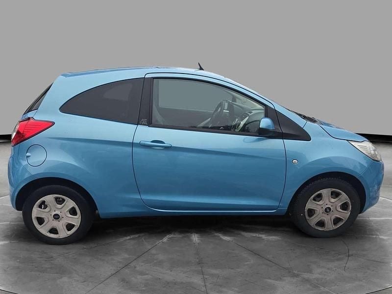 Gebraucht Ford Ka Trend 69 PS (50 kW) 2015 Blau Limousine
