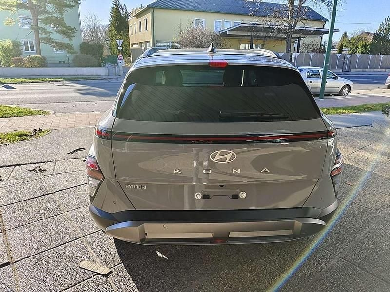 Gebraucht Hyundai Kona GO! 101 PS (74 kW) 2023 Cyber gray / schwarz SUV