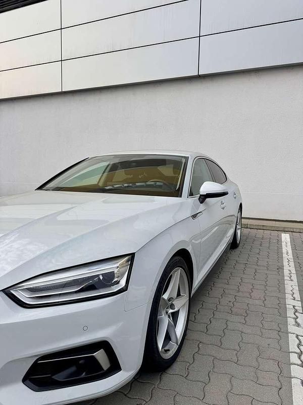 Gebraucht Audi A5 Sportback Sport 190 PS (139 kW) 2017 Weiß Kleinwagen