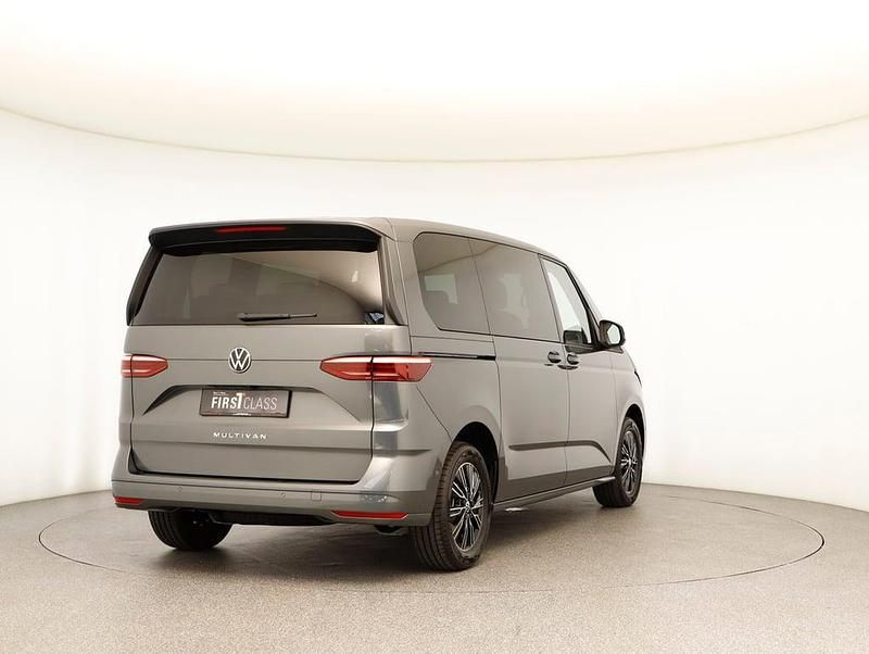 Gebraucht VW Multivan Business 150 PS (110 kW) 2025 Mittelgrau  metallic Van