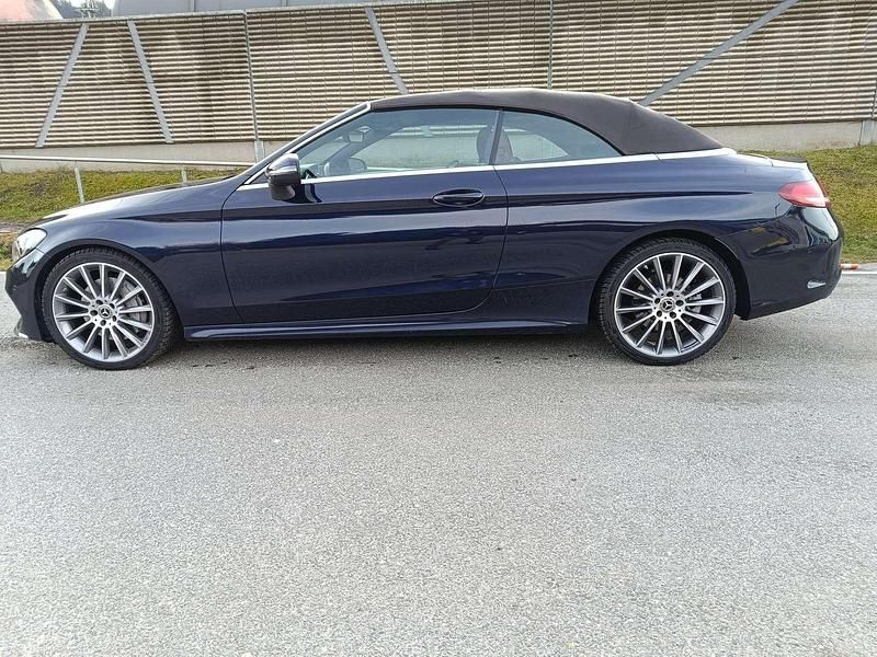 Gebraucht Mercedes C250 204 PS (150 kW) 2017 Blau Cabrio