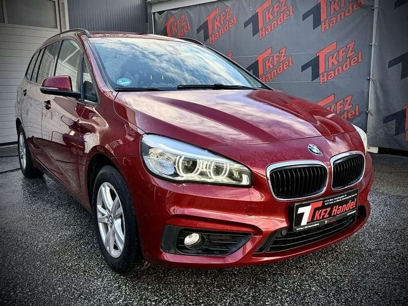 Gebraucht BMW 218 Advantage 150 PS (110 kW) 2016 Rot Van / Kleinbus