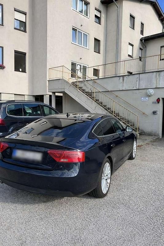 Gebraucht Audi A5 Sportback Comfort 150 PS (110 kW) 2016 Blau Kleinwagen