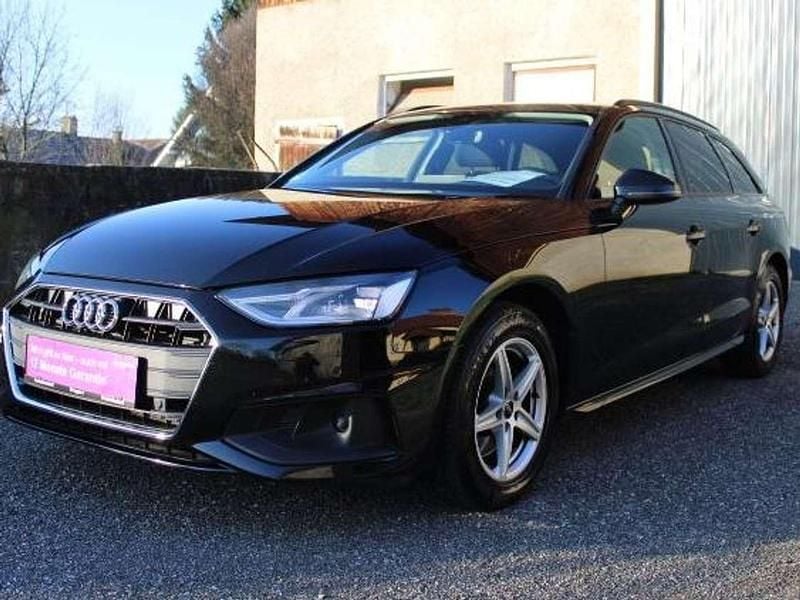 Schwarz Gebraucht 2022 Audi A4 Comfort Kombi | € 18.900 (Superpreis) - Bild 1/4