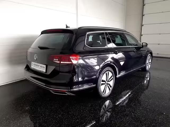 Gebraucht VW Passat GTE 156 PS (114 kW) 2022 Deepblackperleffect Kombi