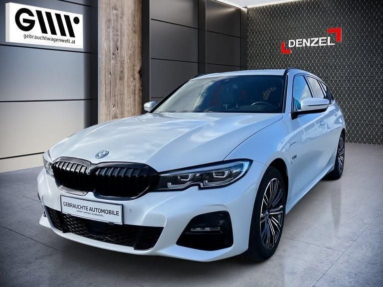 Gebraucht BMW 540 Shadowline 184 PS (135 kW) 2021 Weiß Kombi