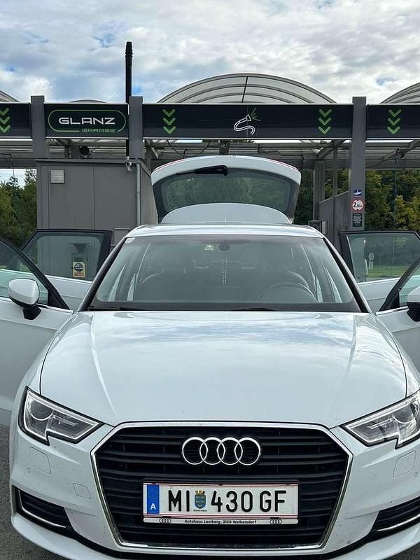 Weiß Gebraucht 2017 Audi A3 Limousine | € 15.900 (Fairer Preis) - Bild 1/4