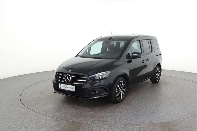 Gebraucht Mercedes T180 116 PS (85 kW) 2024 Schwarz Van / Kleinbus