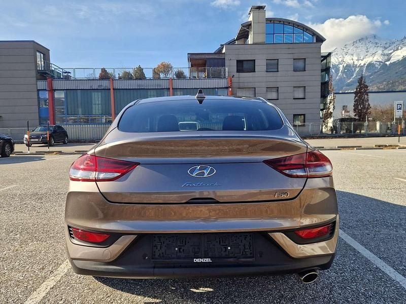 Gebraucht Hyundai i30 159 PS (116 kW) 2021 Bronze Limousine