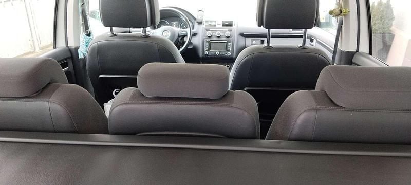 Gebraucht VW Touran Comfortline 140 PS (102 kW) 2014 Van / Kleinbus