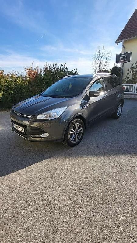 Gebraucht Ford Kuga Trend 120 PS (88 kW) 2015 SUV