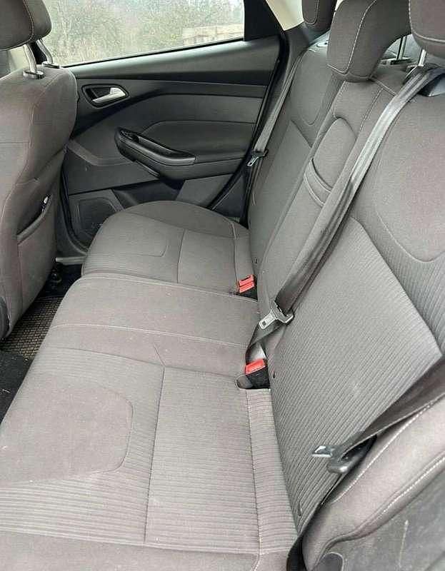 Gebraucht Ford Focus Titanium 116 PS (85 kW) 2011 Braun Limousine